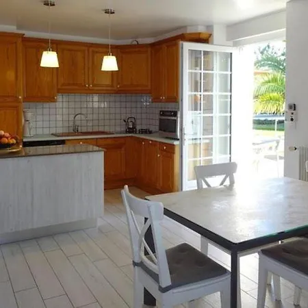 Semi-detached House, بيت للعطل فوسنان